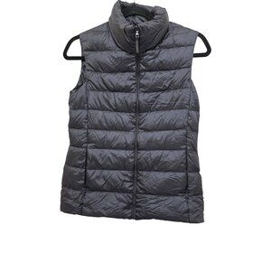Uniqlo Ultra Light Down Puffer Vest XS Black Water-Repellent Lightweight Quilted